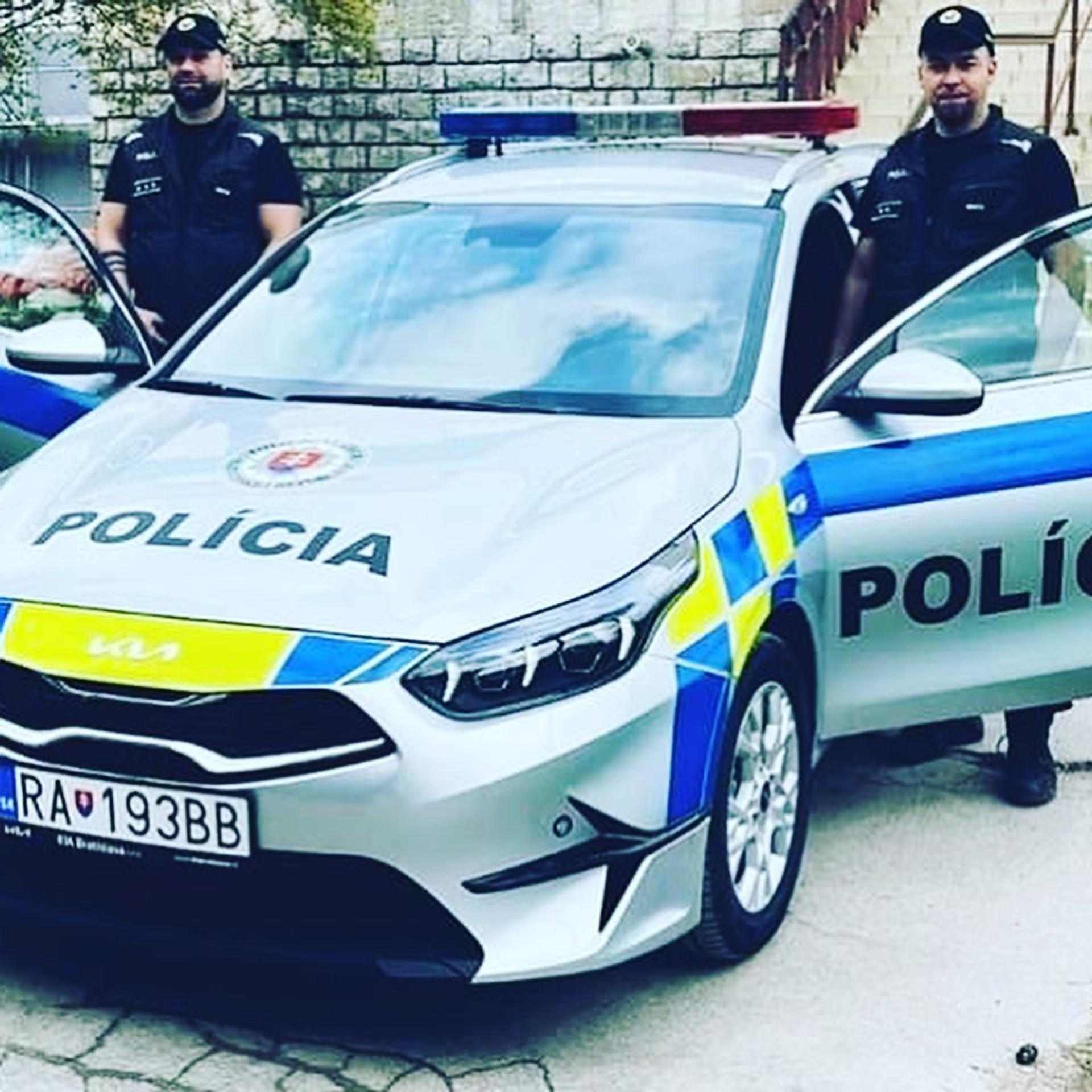 Nové policajné autá už brázdia cestami na Slovensku.