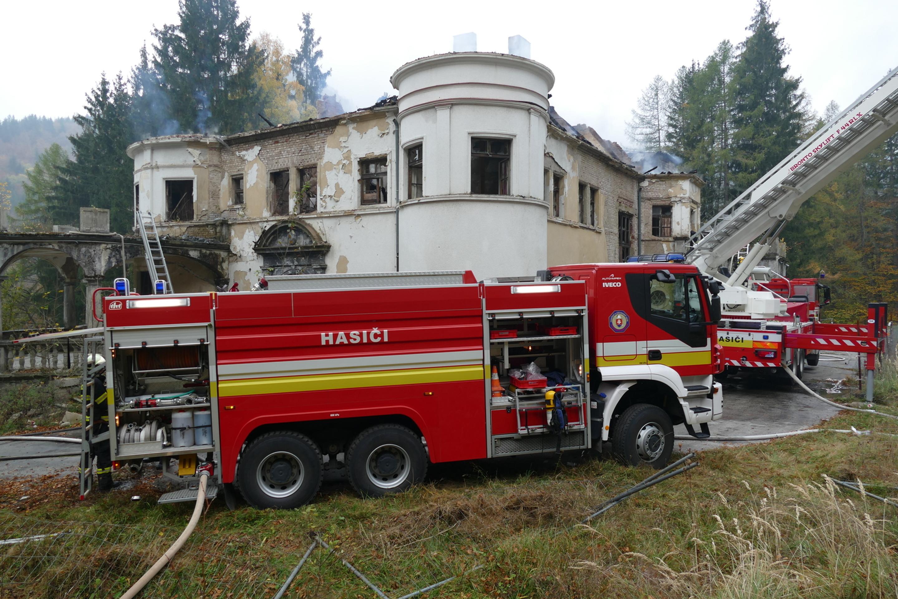Kaštieľ v Kunerade zhorel.