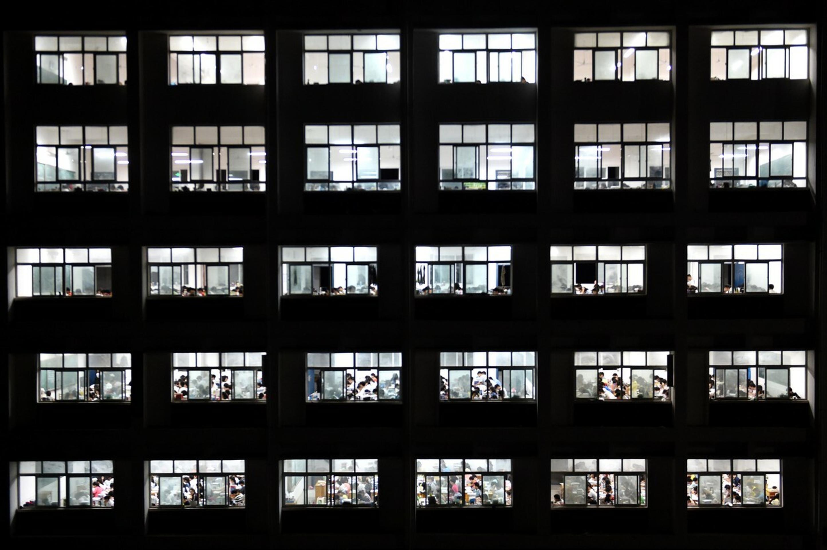 Študenti sa pripravú dňom aj nocou