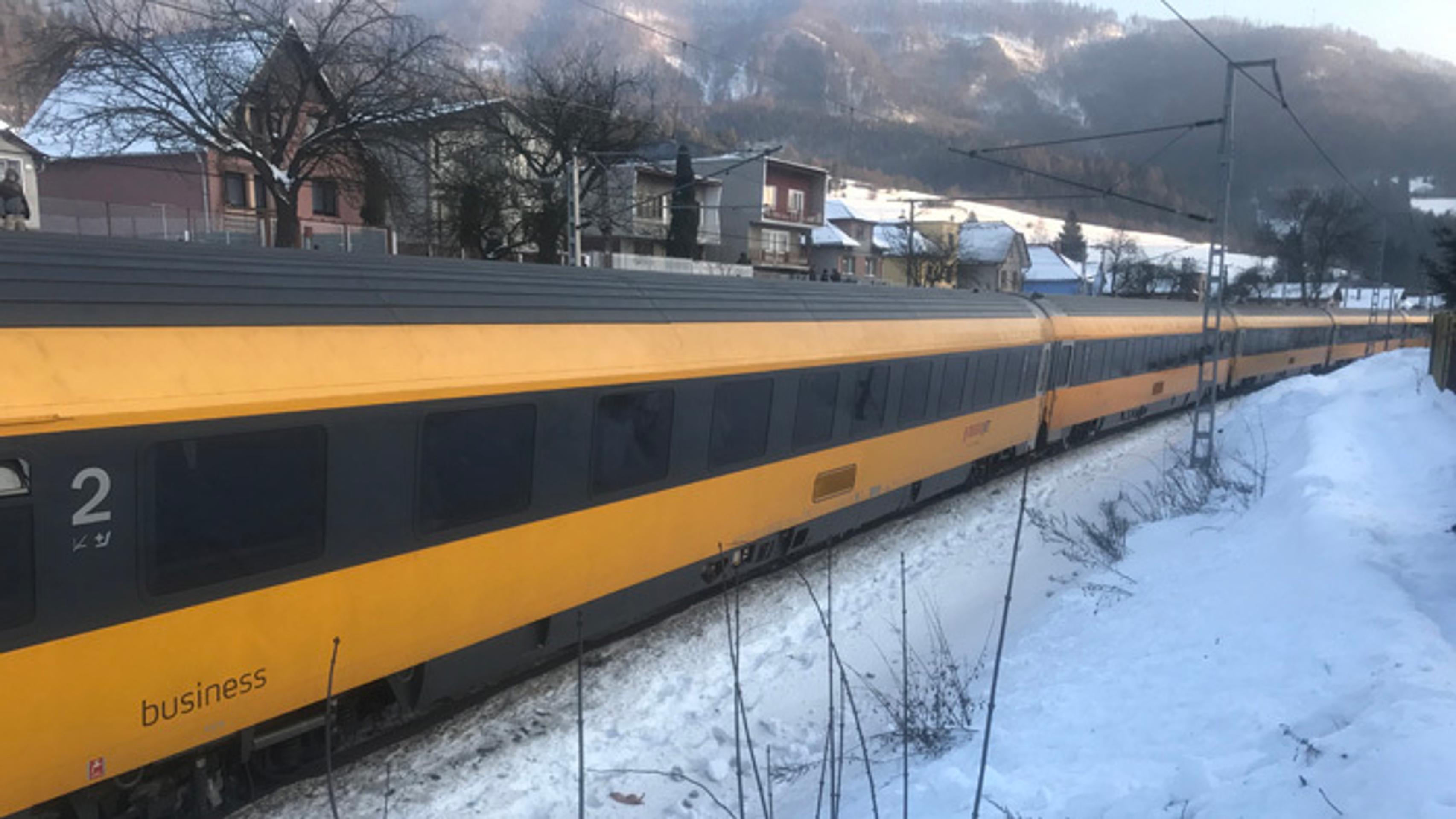 Odstavený vlak RegioJet v Stankovanoch, ktorý zrazil muža.