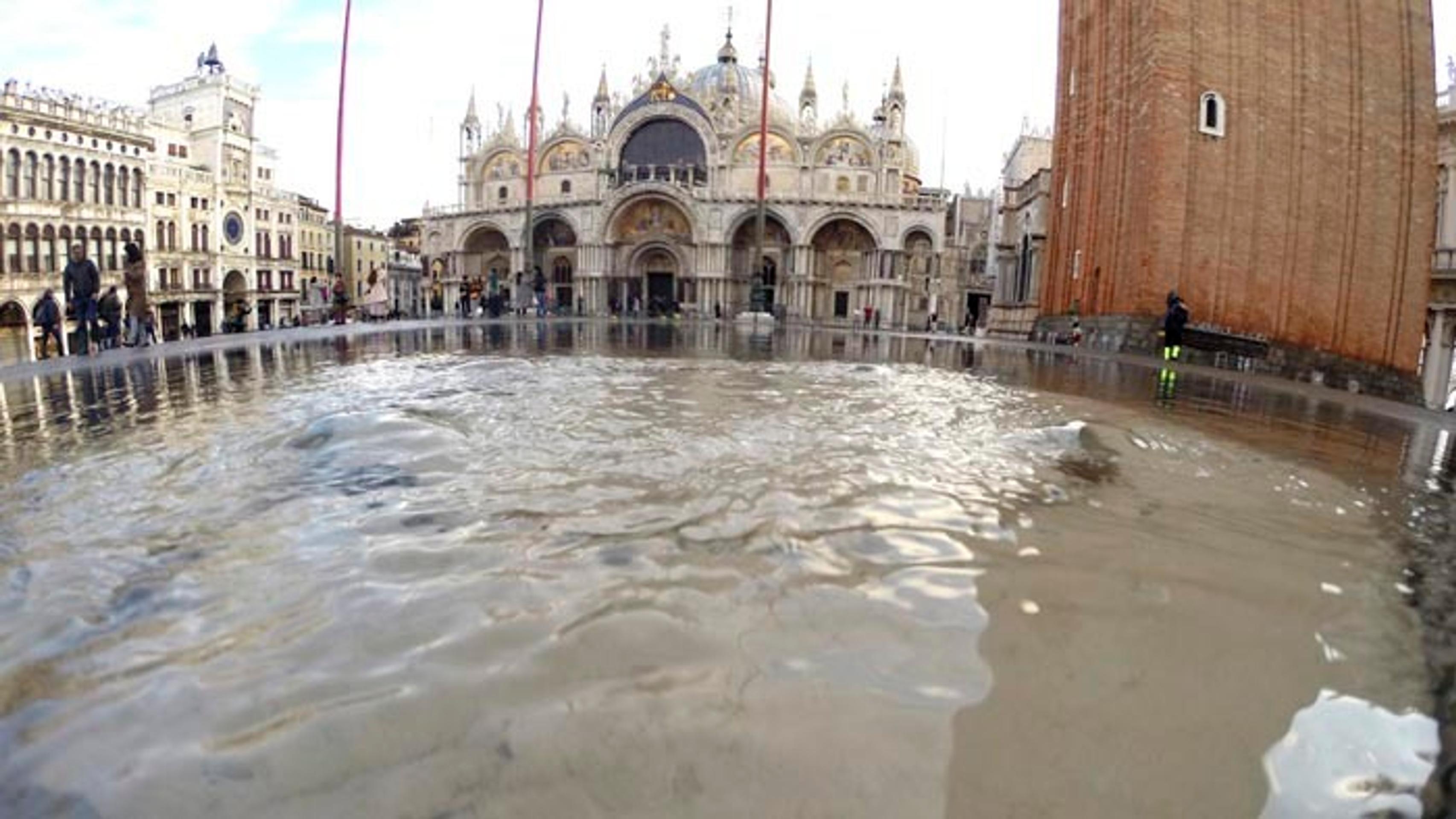 Rasťo je Romanu a Barboru tŕňom v oku