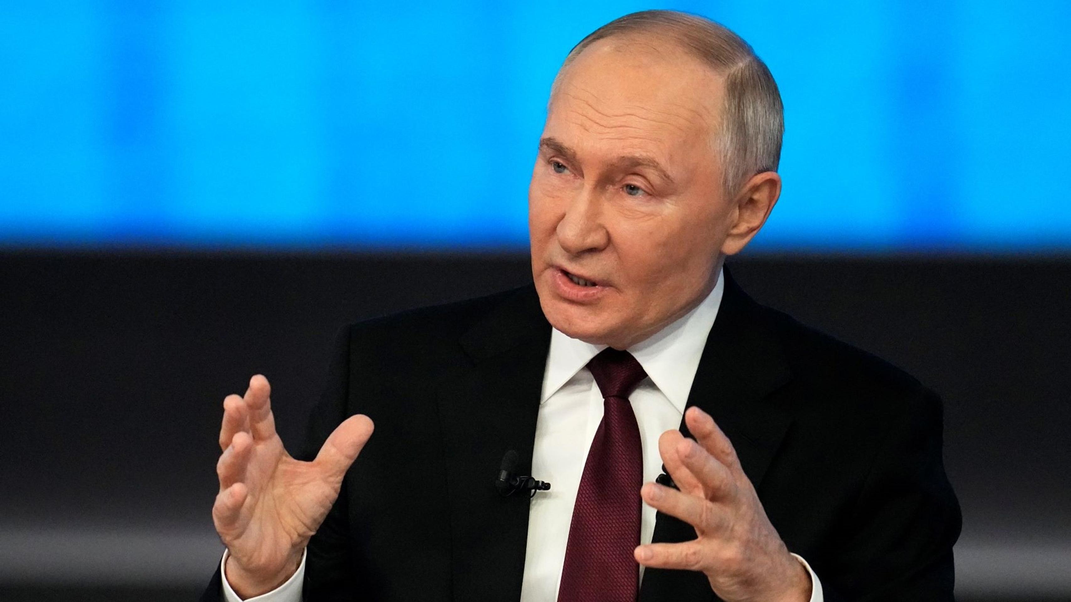 Vladimir Putin na každoročnej tlačovej konferencii