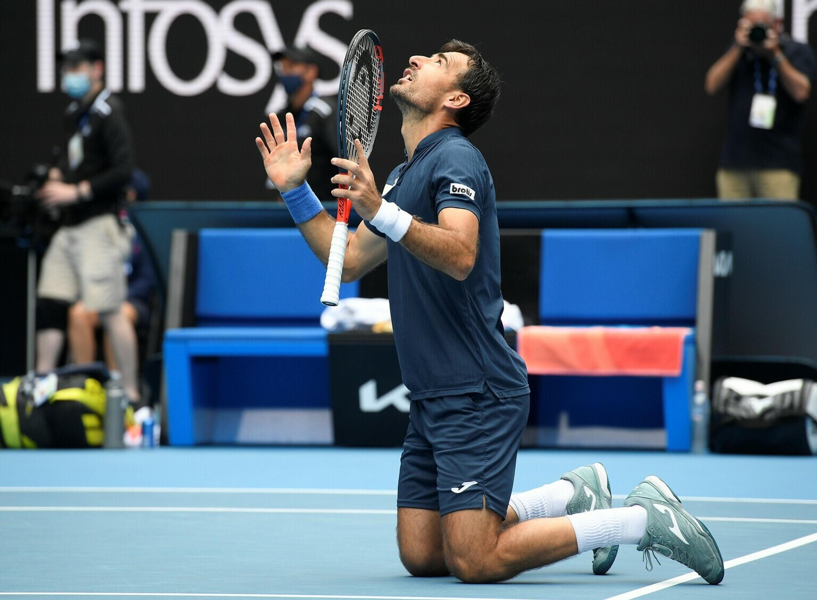 Traja mrtvi pri tragickej nehode.