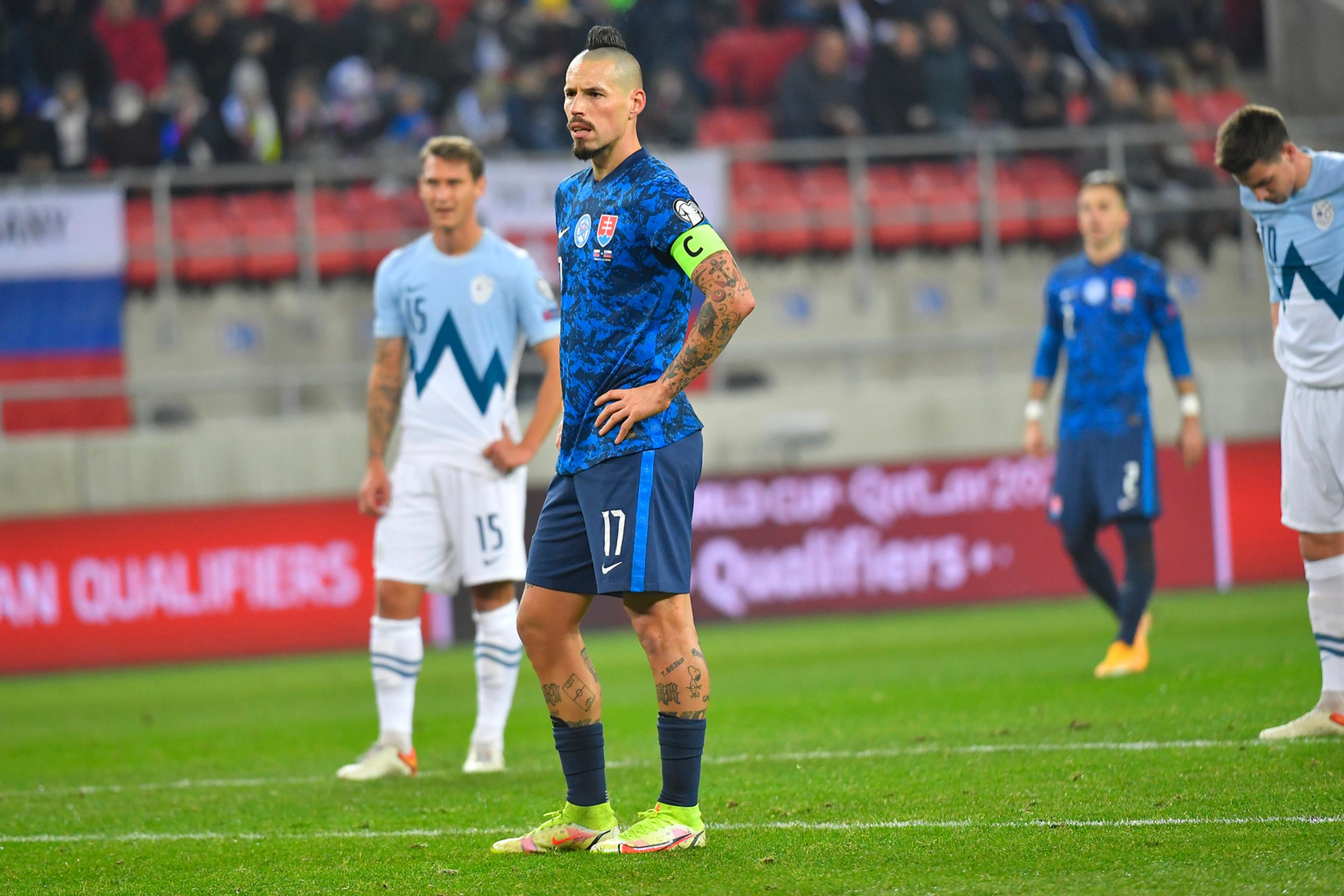Kapitán Marek Hamšík (Slovensko) počas kvalifikačného duelu MS 2022 proti Slovinsku.