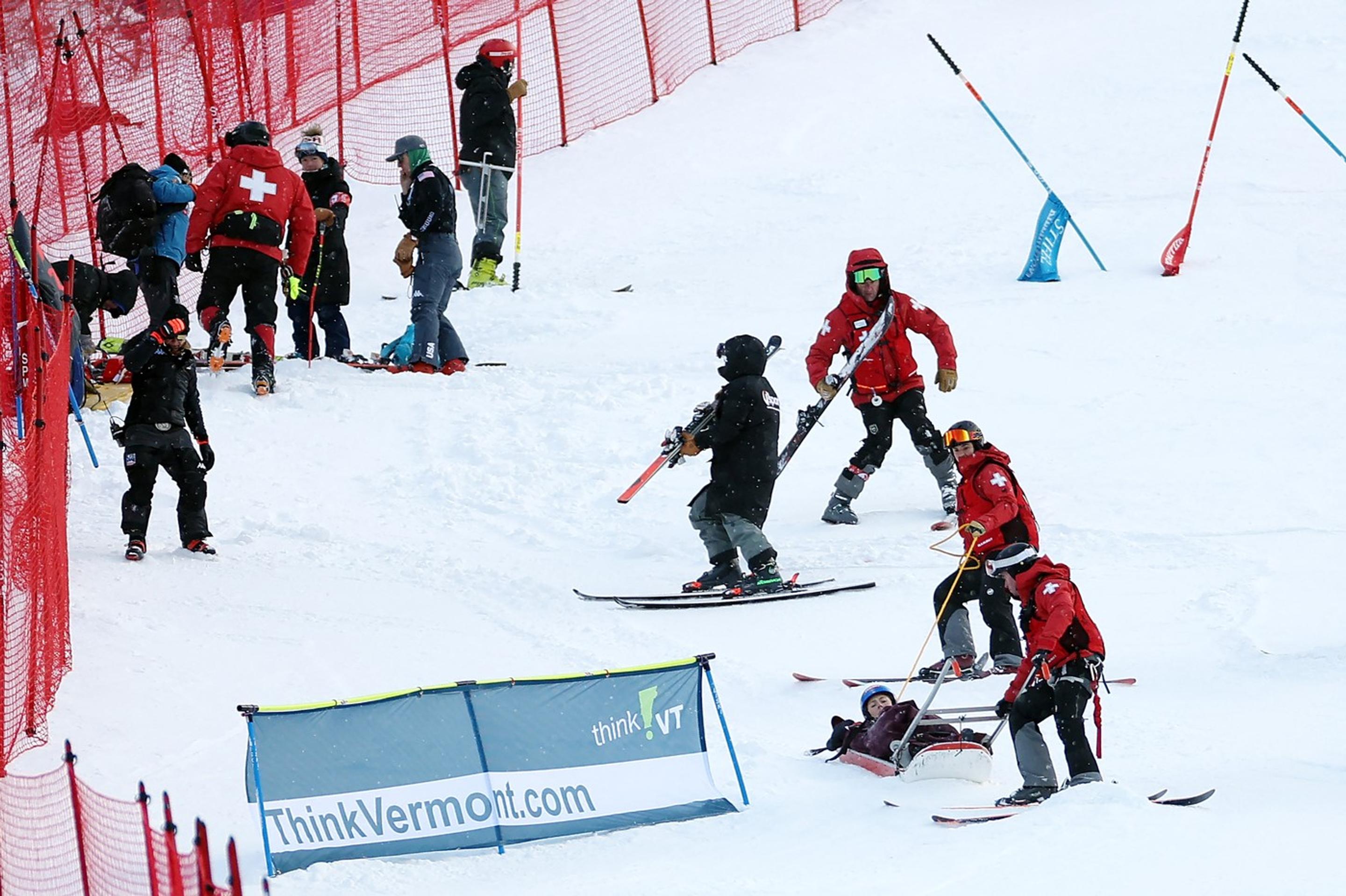 Veríme, že Shiffrinovej sa nestalo nič vážne.