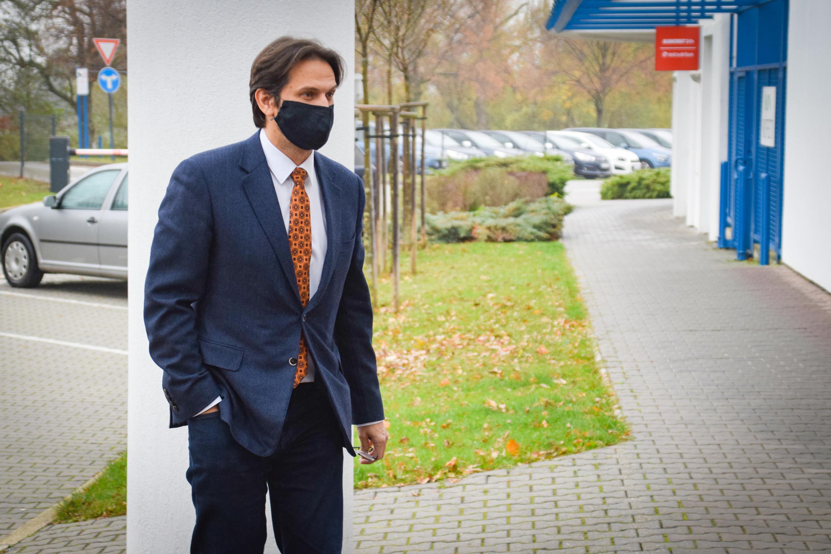 Roman Mikulec a Robert Kaliňák pred vysielaním.