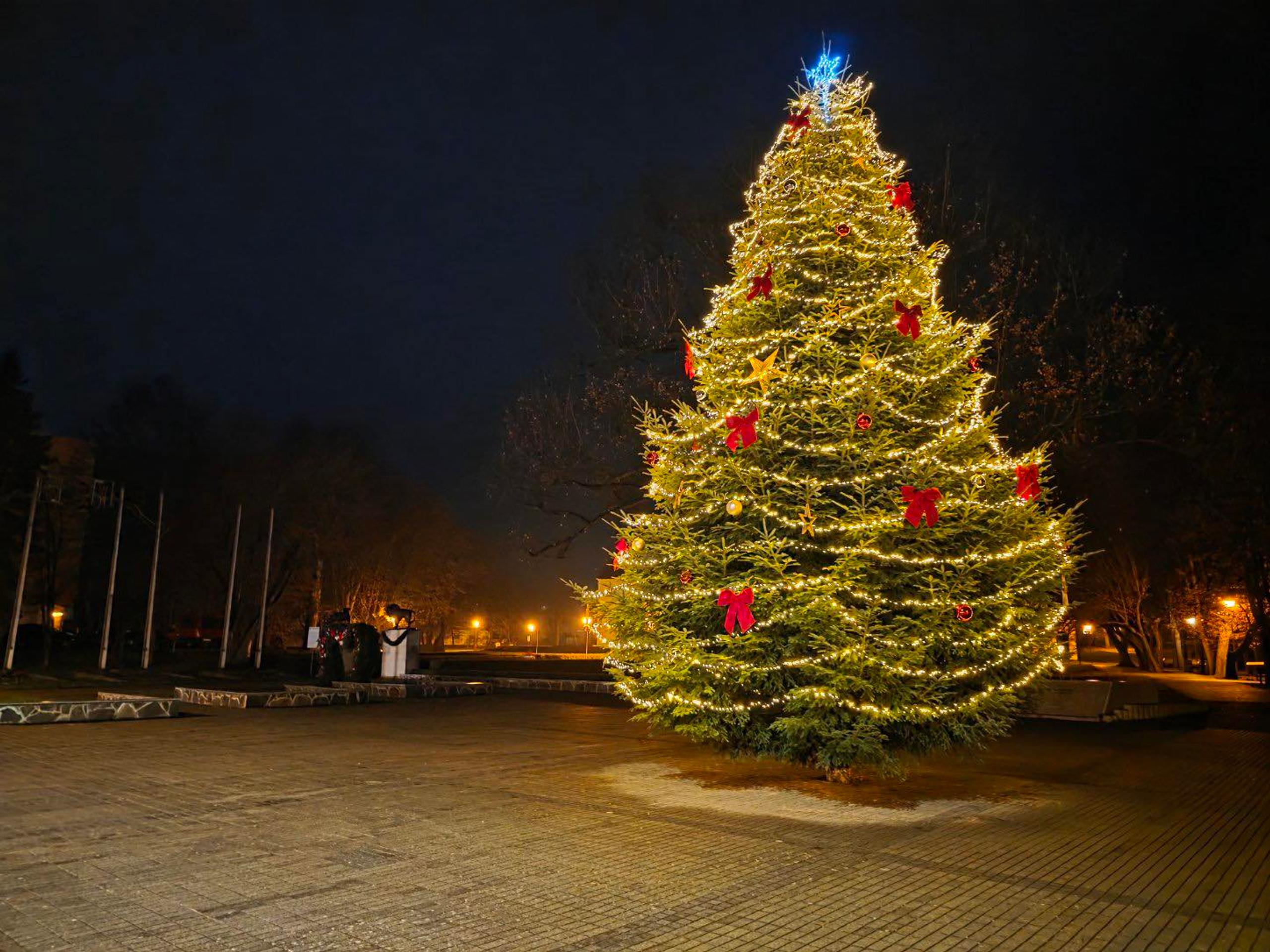 Vianočný stromček v Humennom