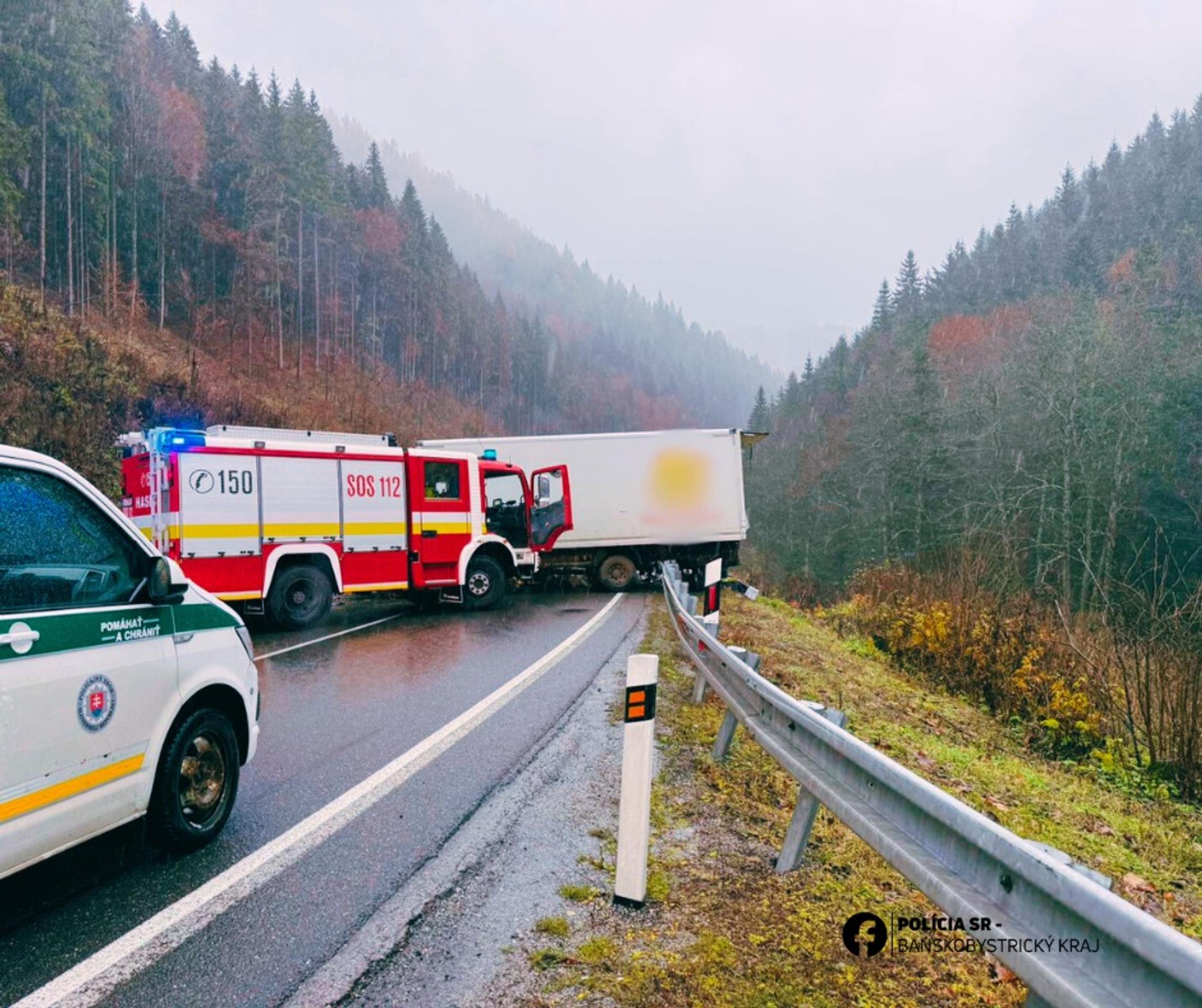 Cestu museli uzavrieť