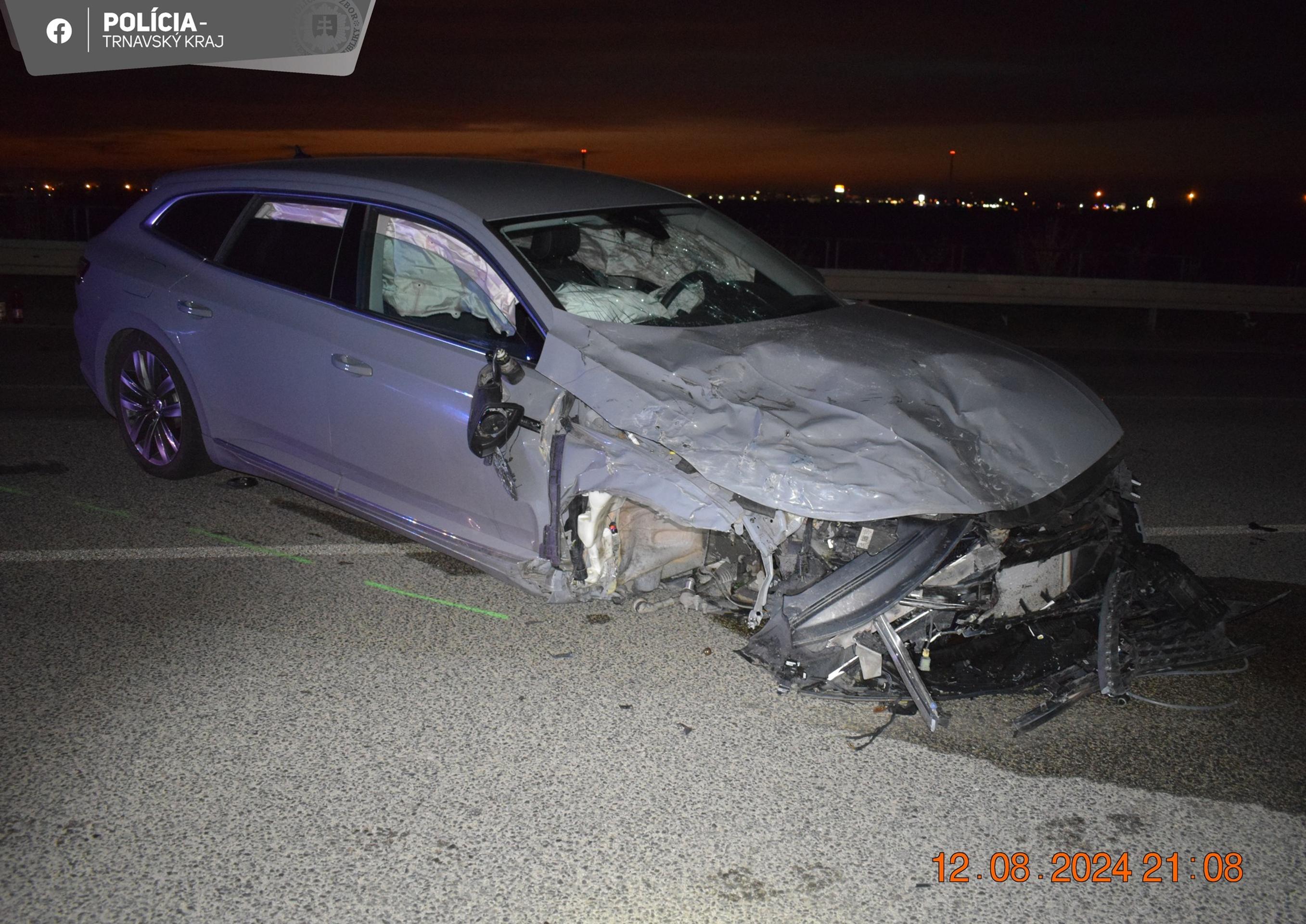 Nehoda neďaleko Trnavy.