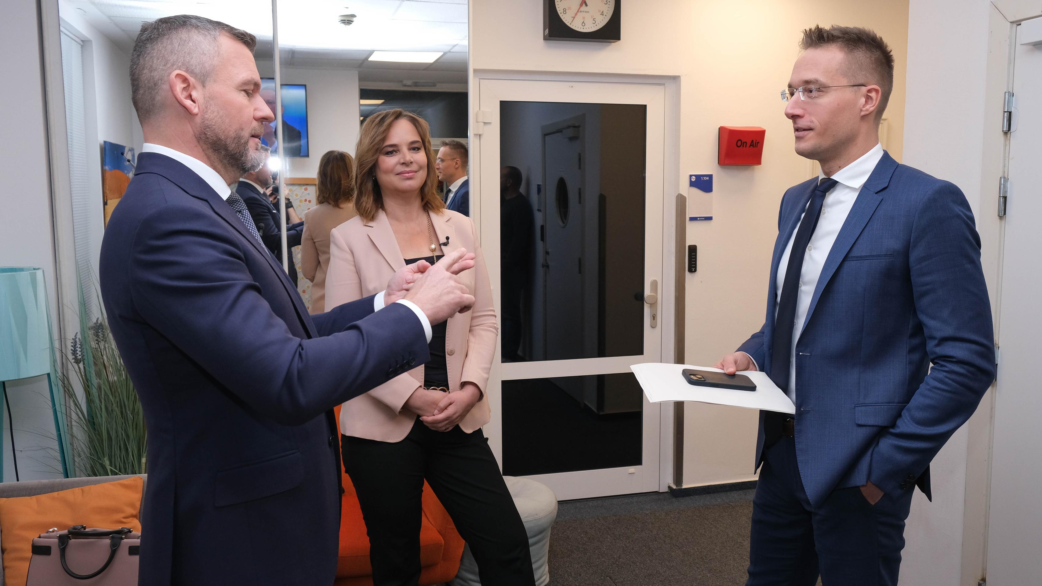 Veronika Remišová a Peter Pellegrini v relácii Na telo.