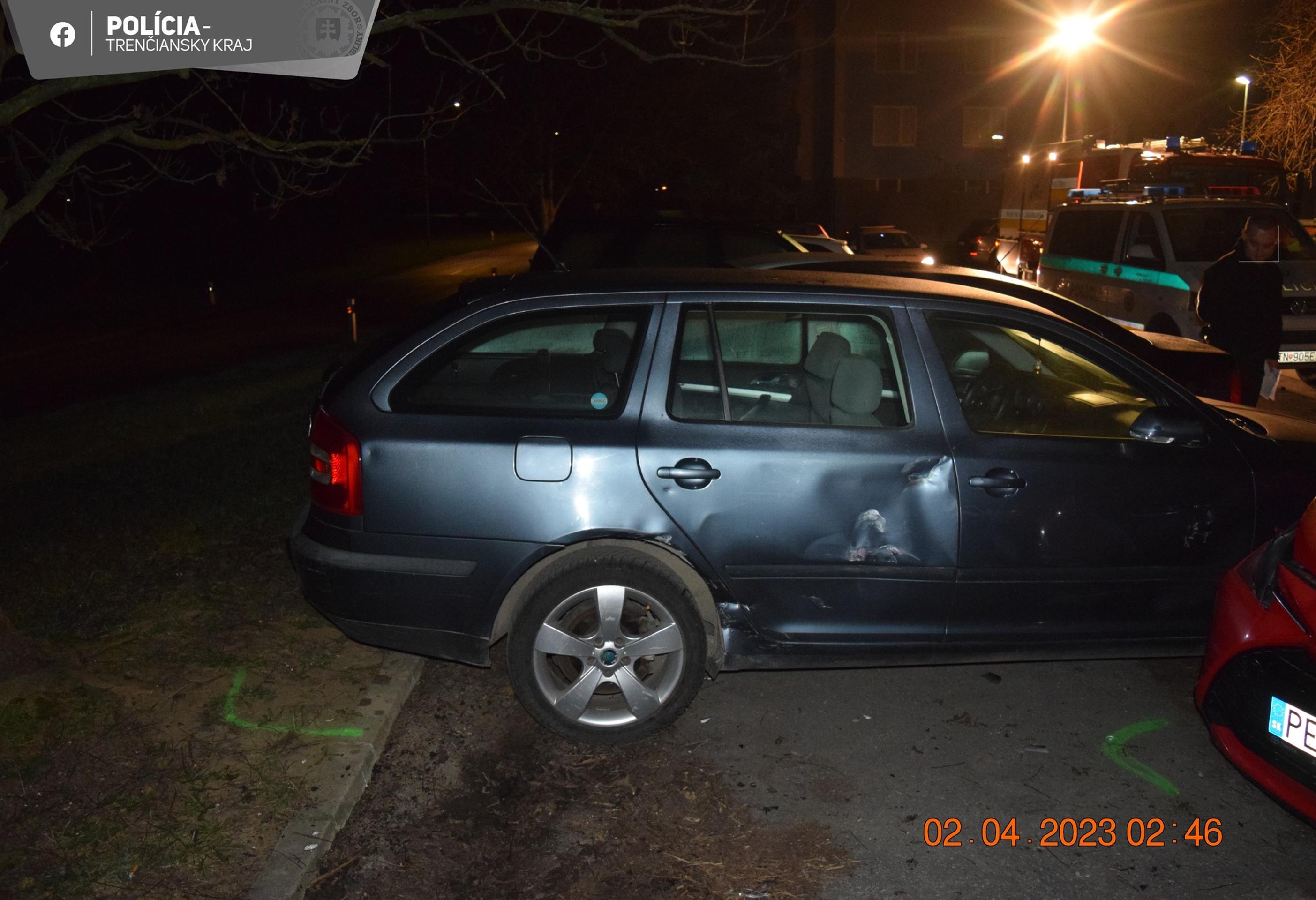 Opitý vodič v Partizánskom zdemoloval päť vozidiel.