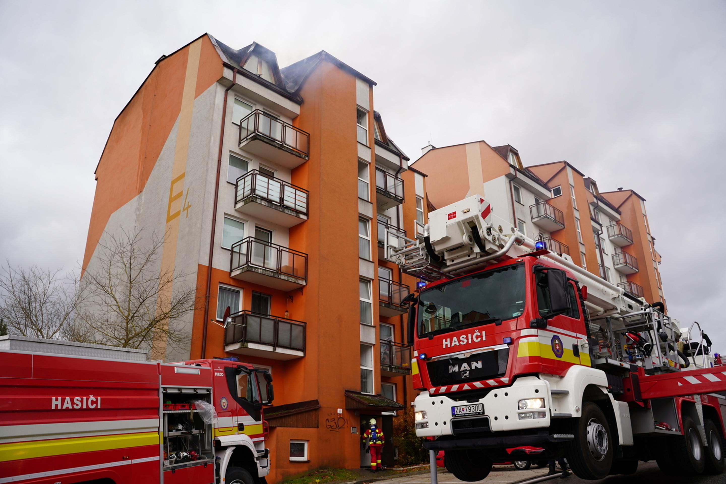 Požiar na sídlisku v Žiline.