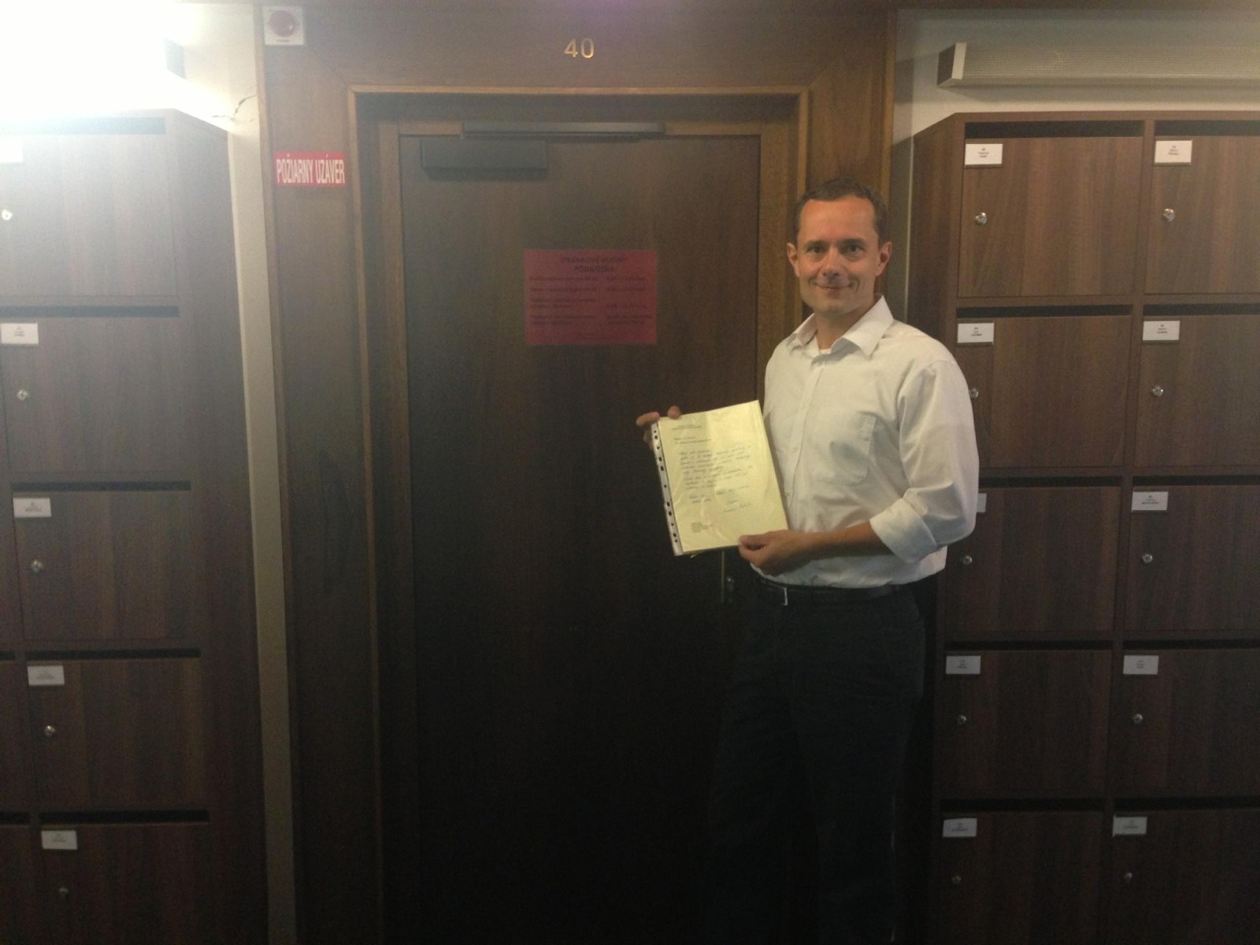 Rado Procházka sa vzdal poslaneckého mandátu