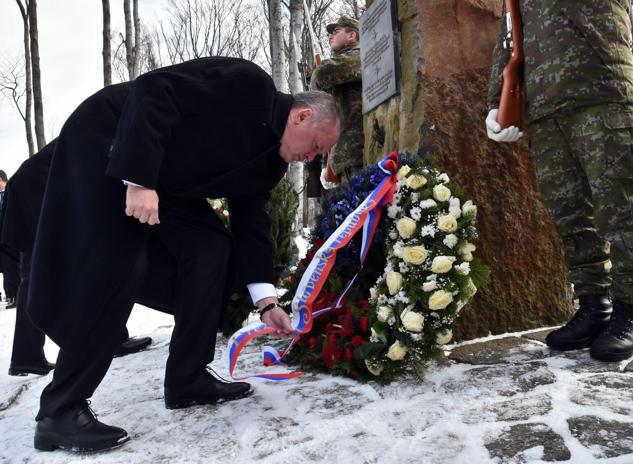 Pietna spomienka pri príležitosti 10. výročia leteckého nešťastia pri obci Hejce