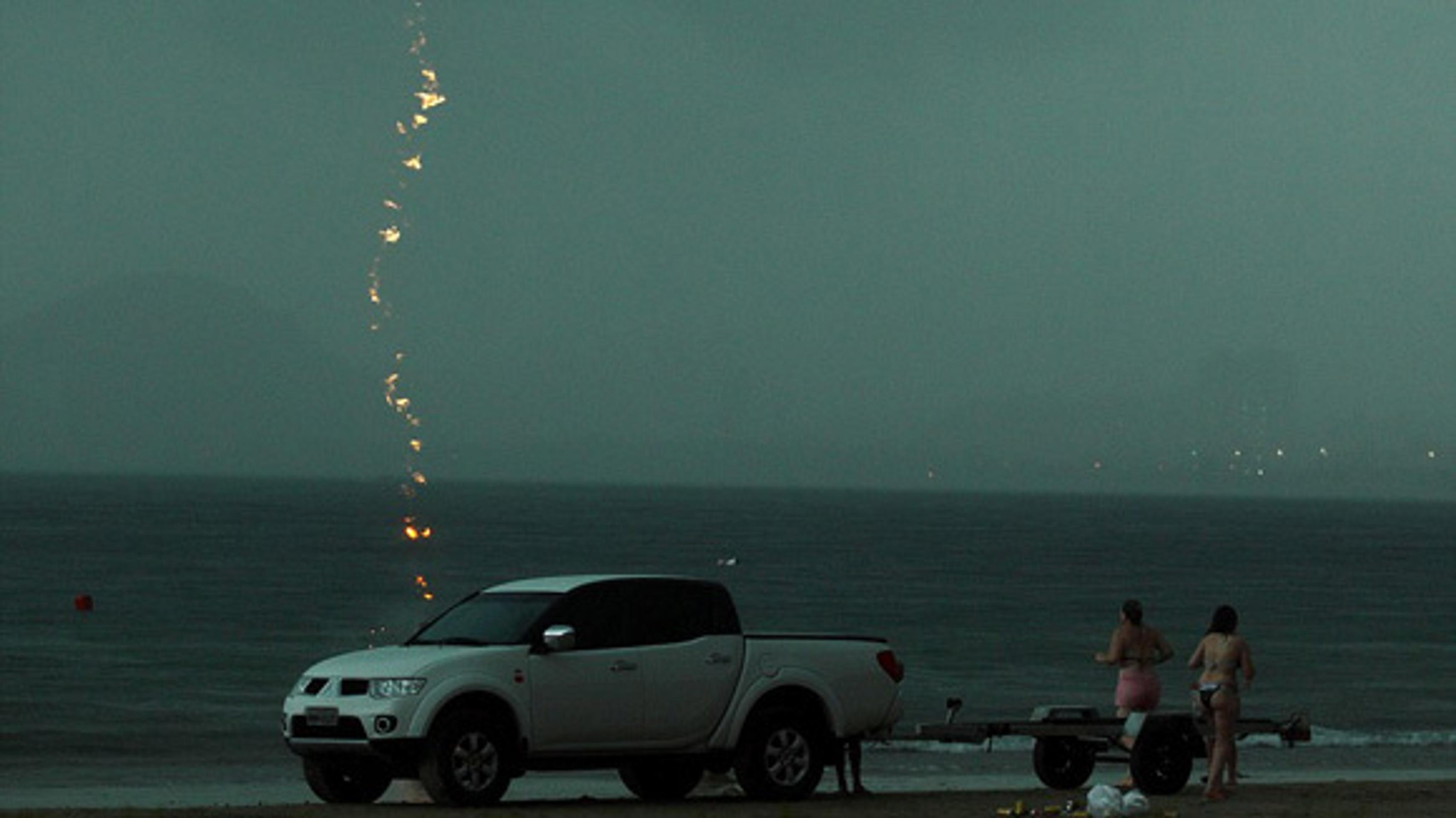 Ženu zasiahol blesk na pláži v Brazílii