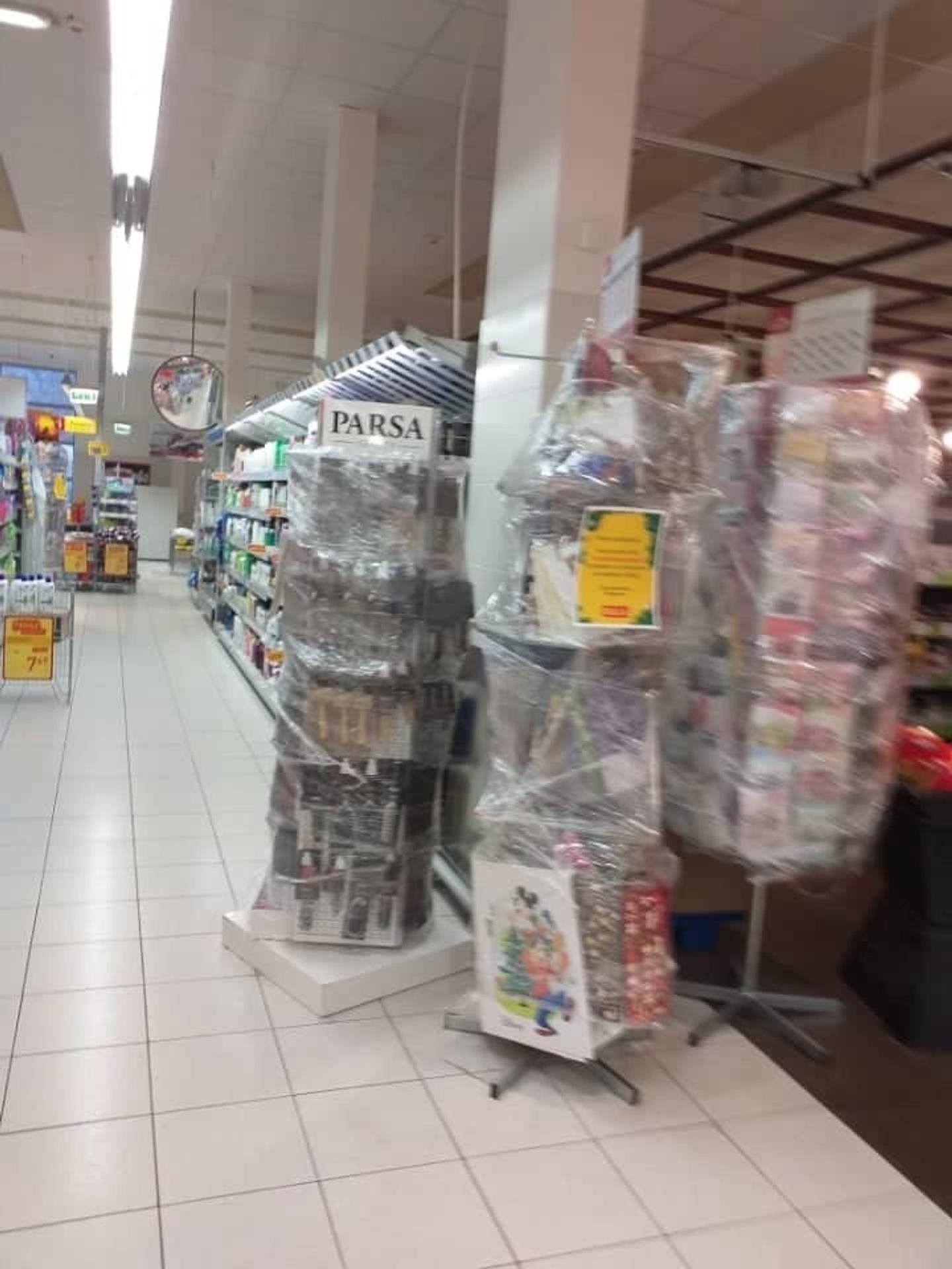 Obyvatelia Trenčína prichádzajú na celoplošné testovanie.