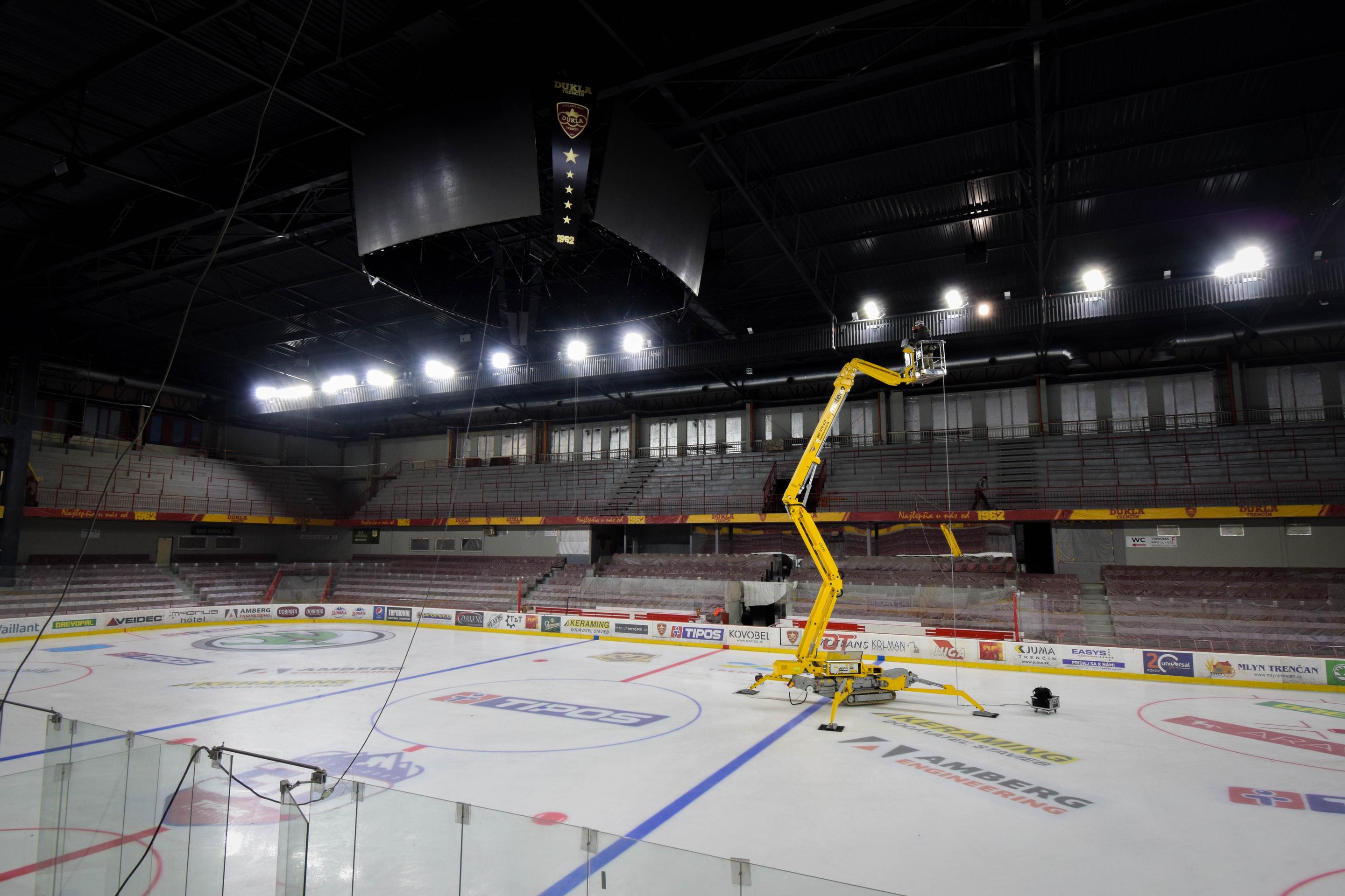 Rekonštrukcia zimného štadióna v Trenčíne.