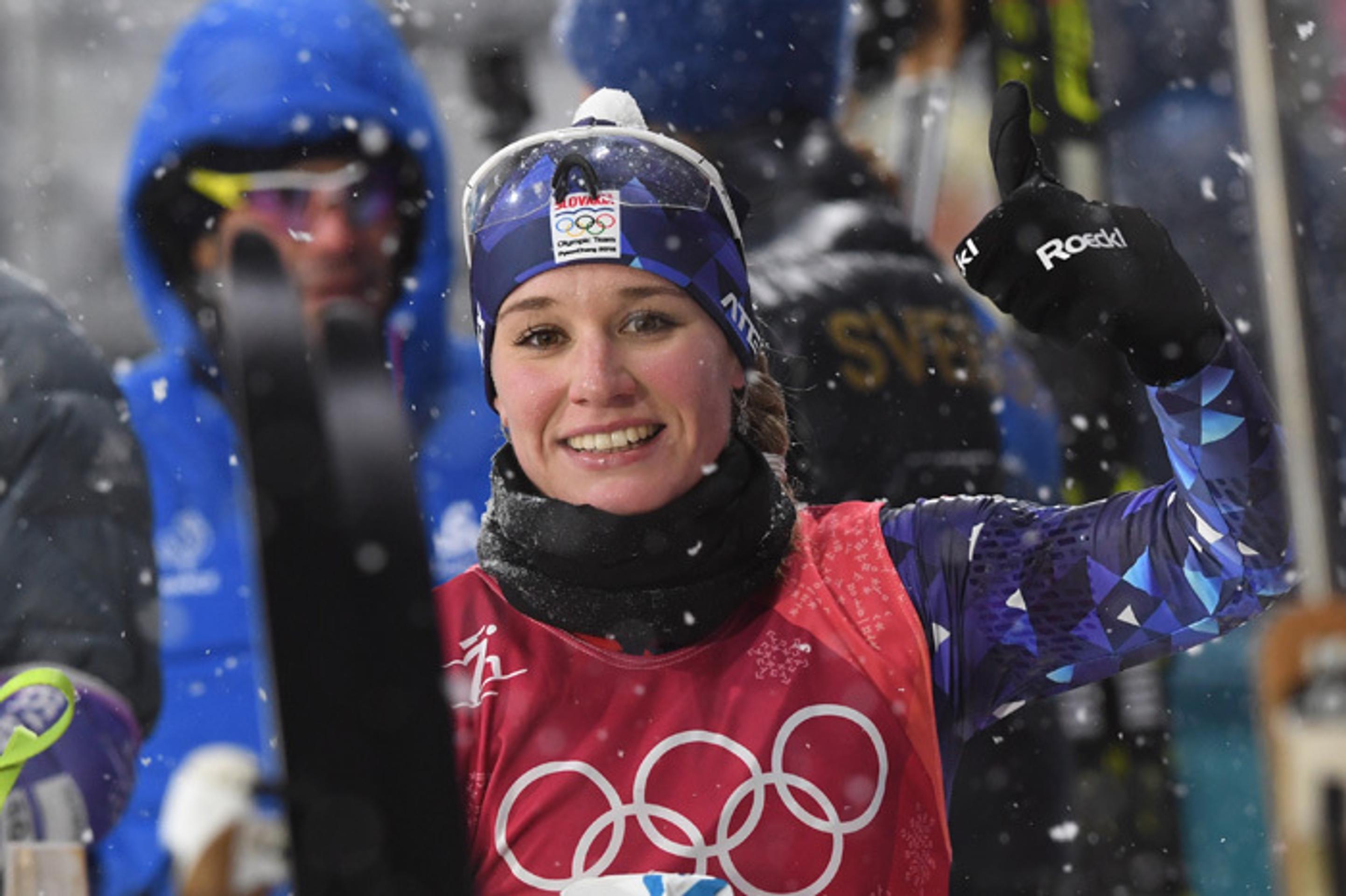 Paulína Fialková v cieli štafety žien na 4x6 km na ZOH.