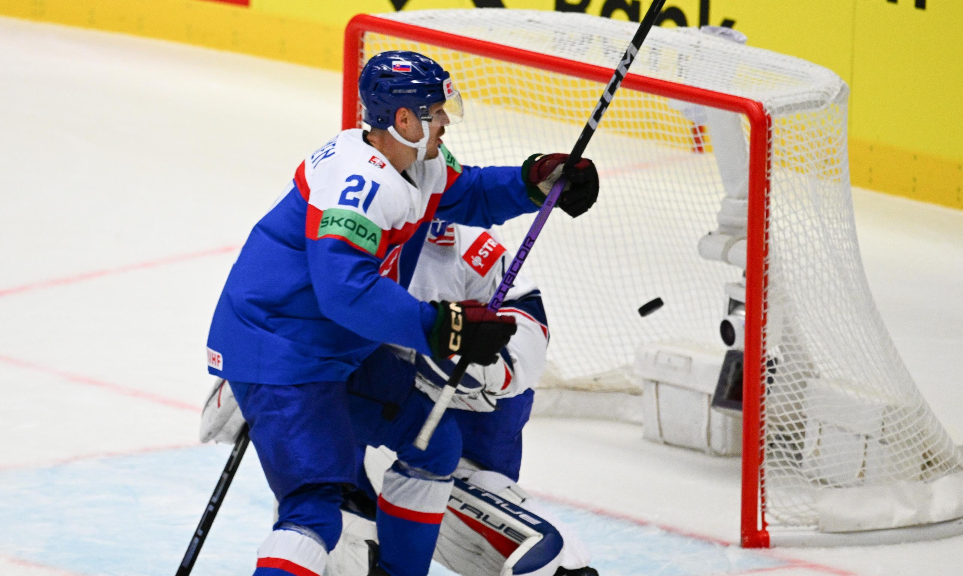 Miloš Kelemen strieľa víťazný gól v predĺžení proti USA na MS 2024.