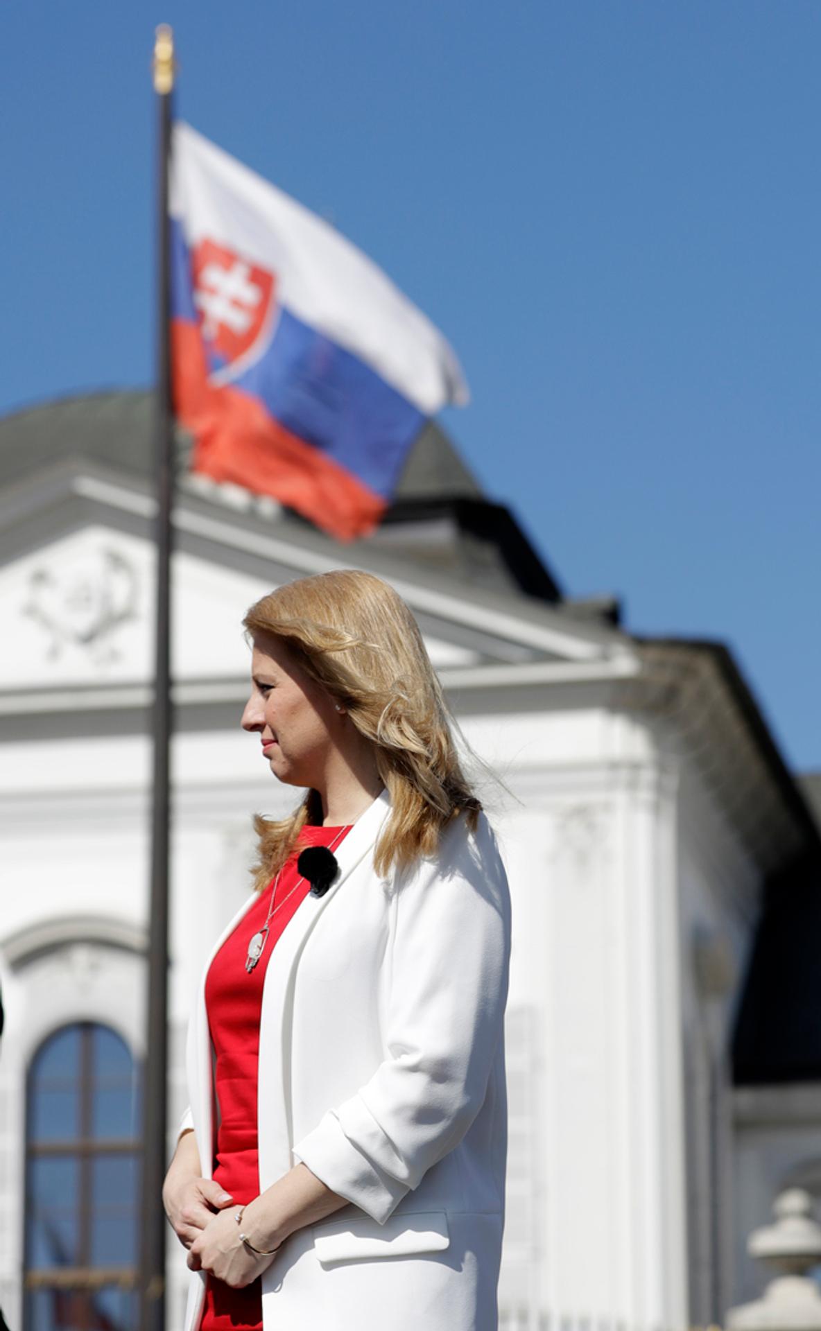 Zuzana Čaputová v maskérni TV Markíza.