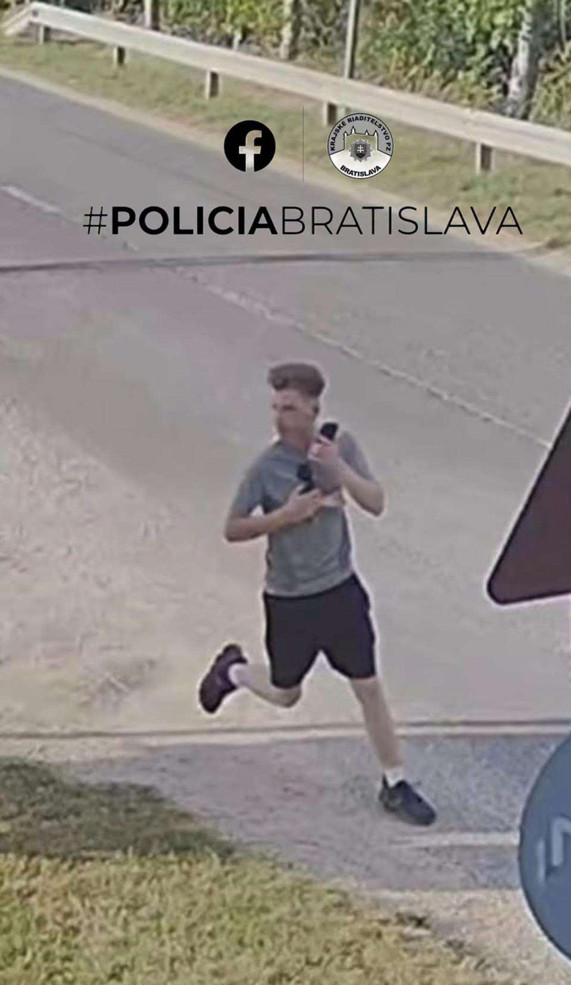 Polícia pátra po vodičovi BMW (2)
