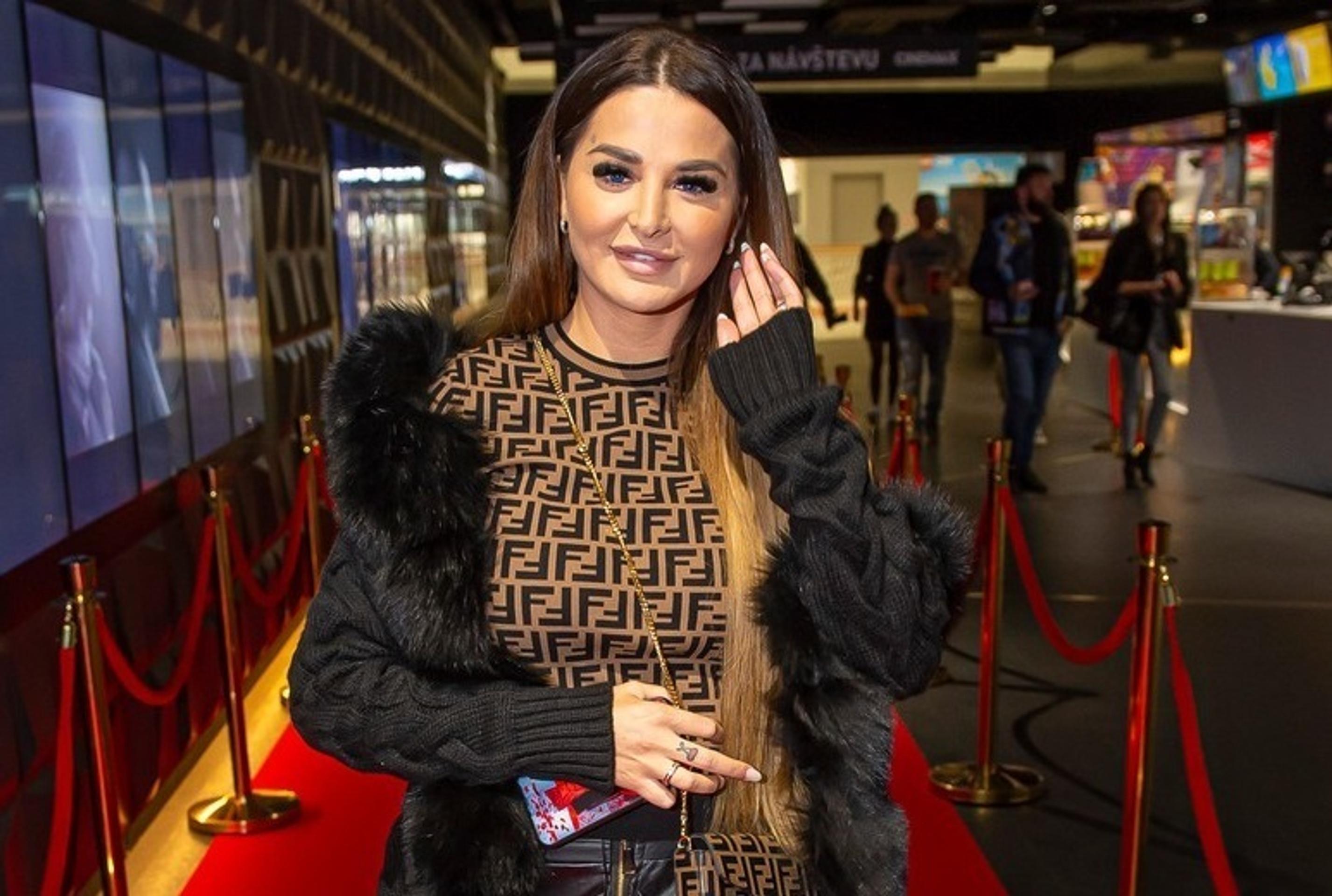 Zuzana Strausz Plačková na kinopremiére