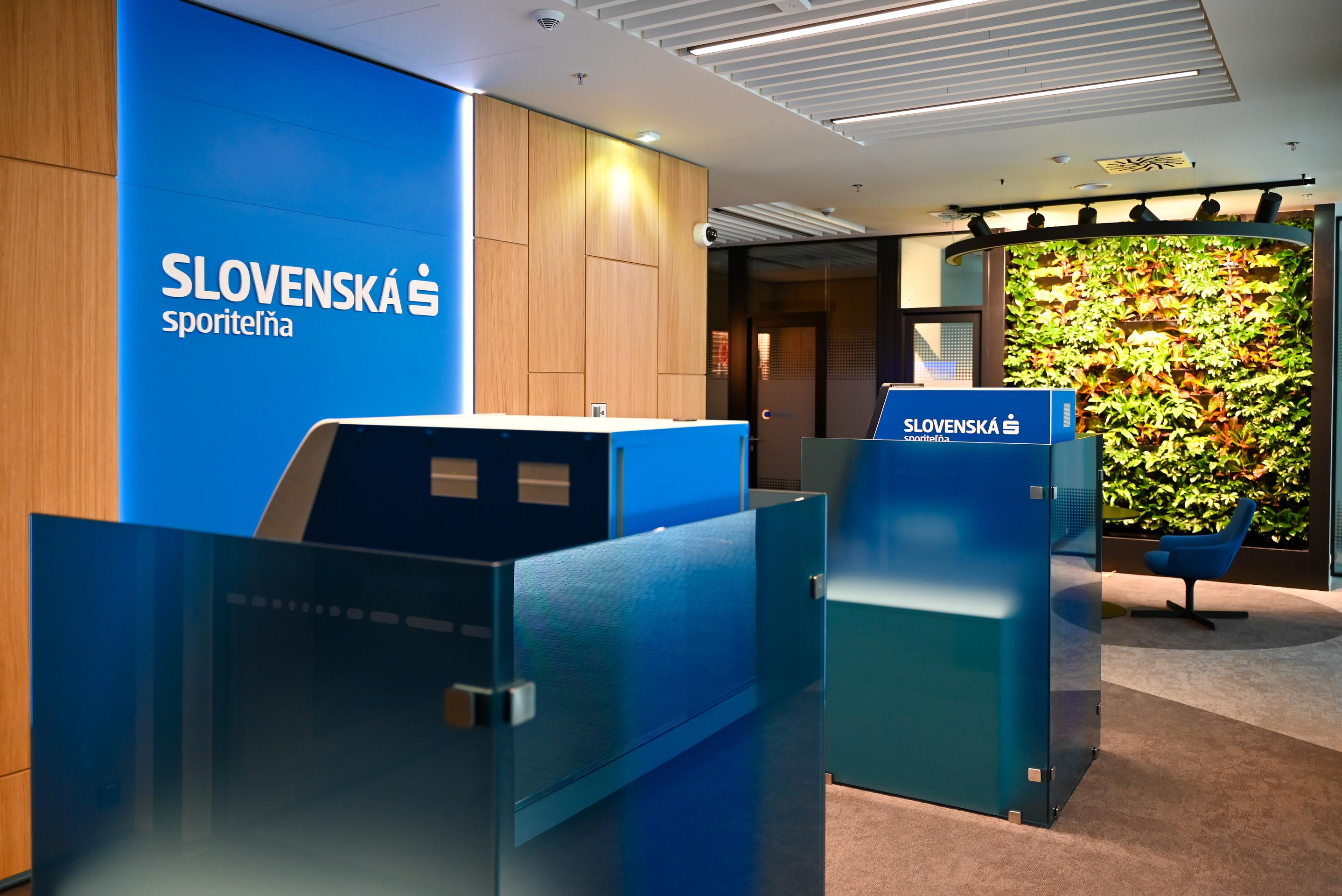 Samoobslužná pobočka SLSP