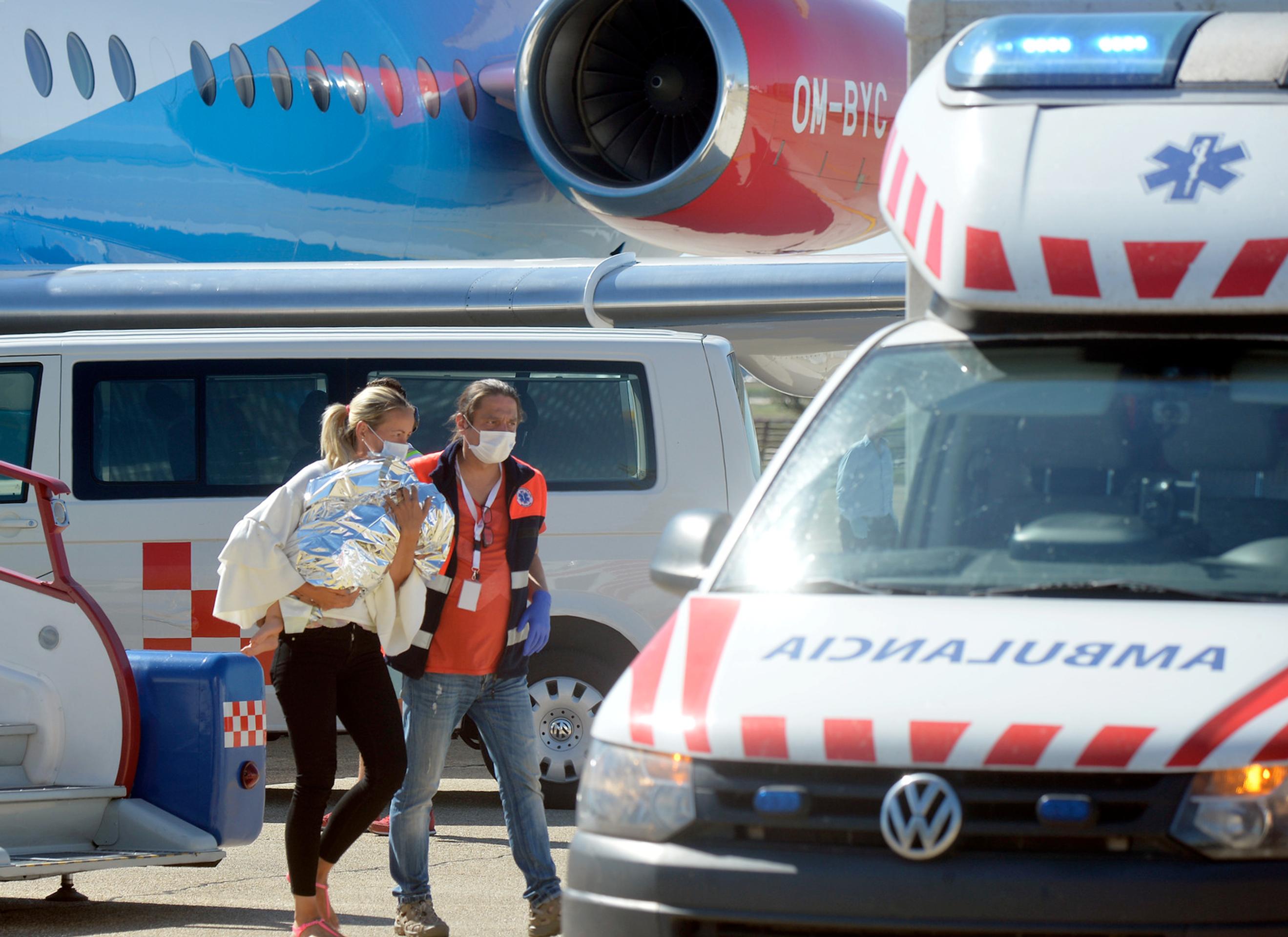 Trinásťmesačné dievčatko previezli na Slovensko