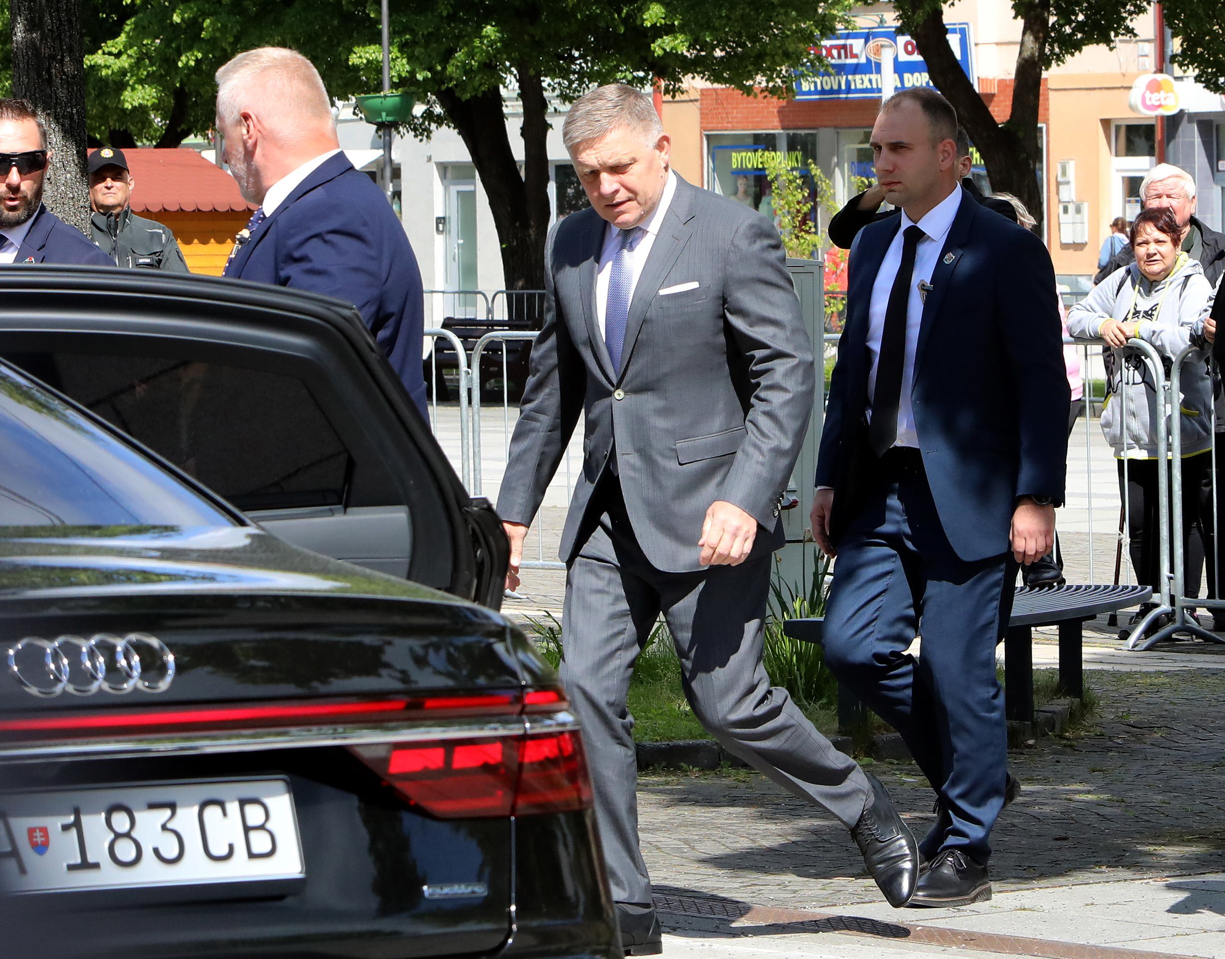 Robert Fico pred výjazdovým rokovaním vlády v Handlovej