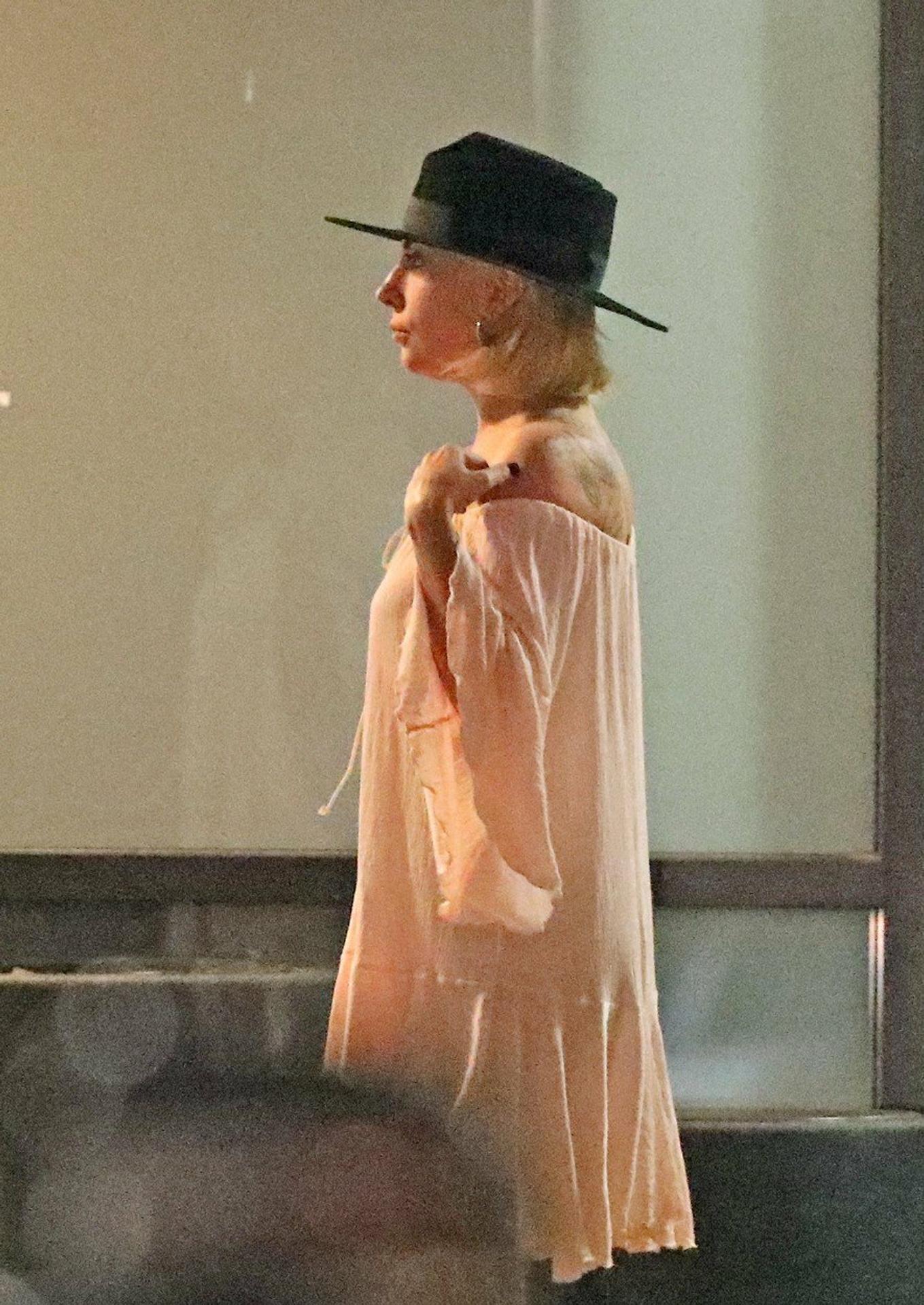 Lady Gaga sa vybrala sama na nákupy