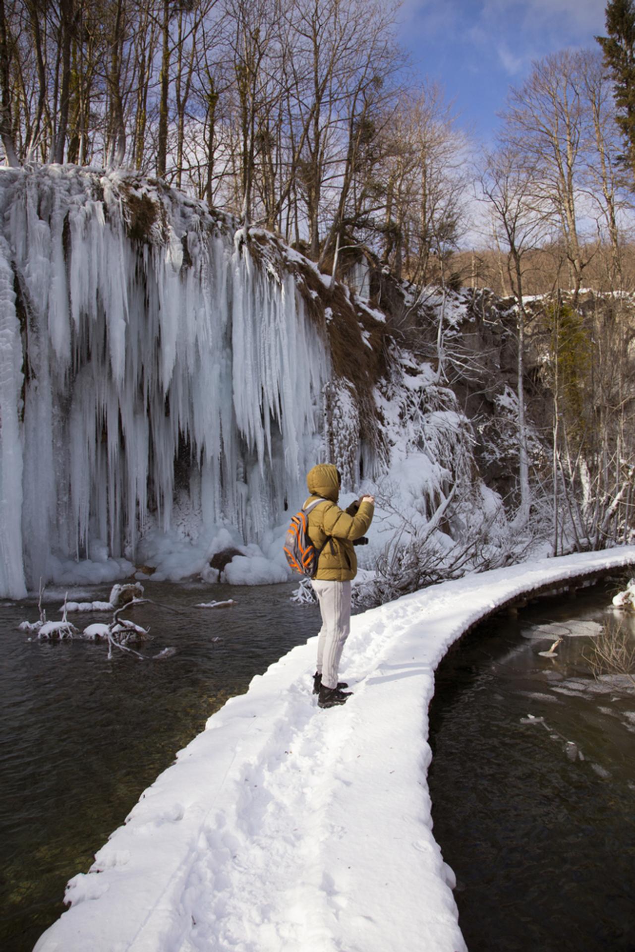 Zamrznuté Plitvické jazerá.