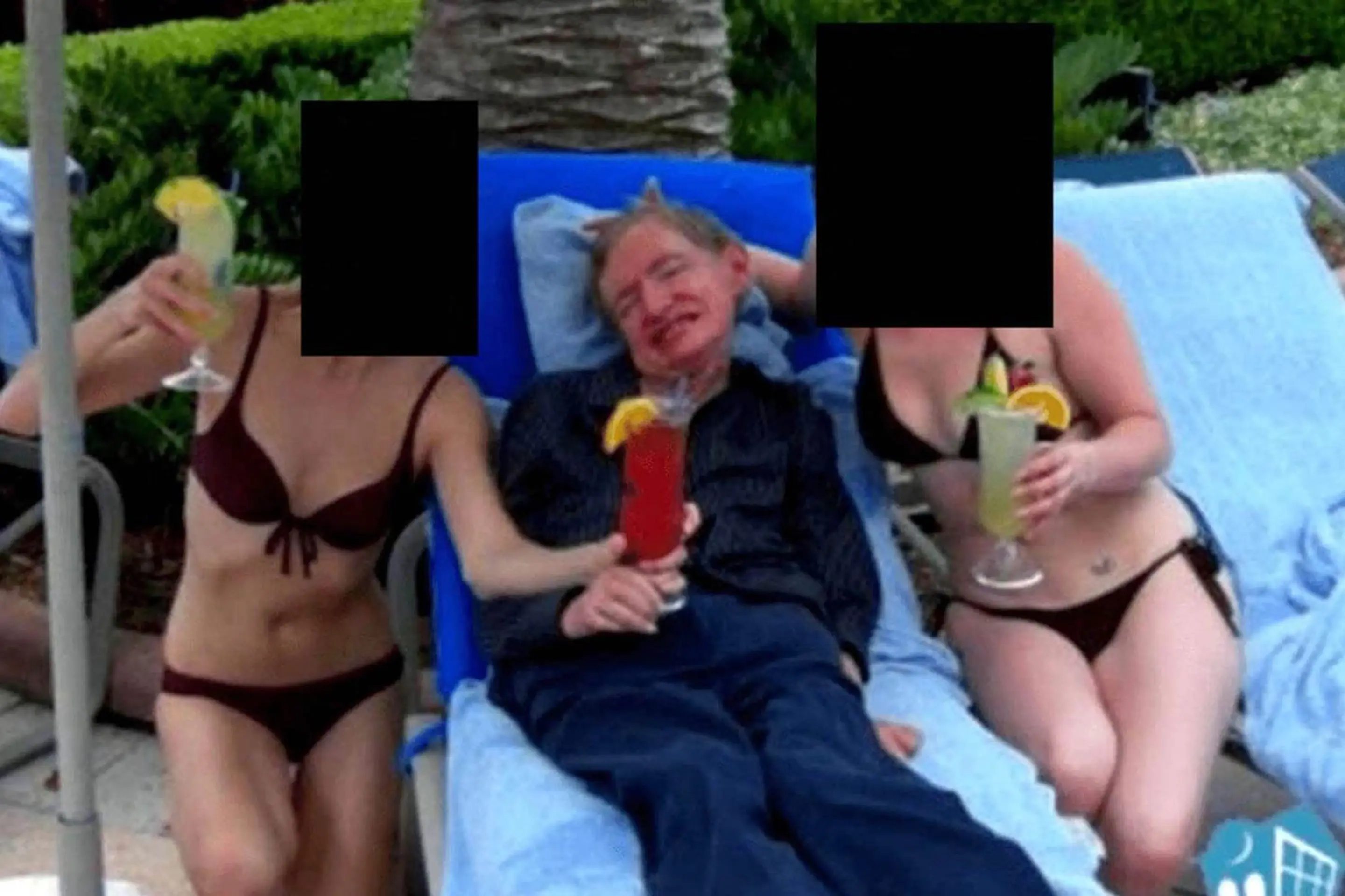 Stephen Hawking so svojimi opatrovateľkami.